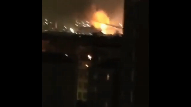 上海宝钢厂区高炉爆炸.png