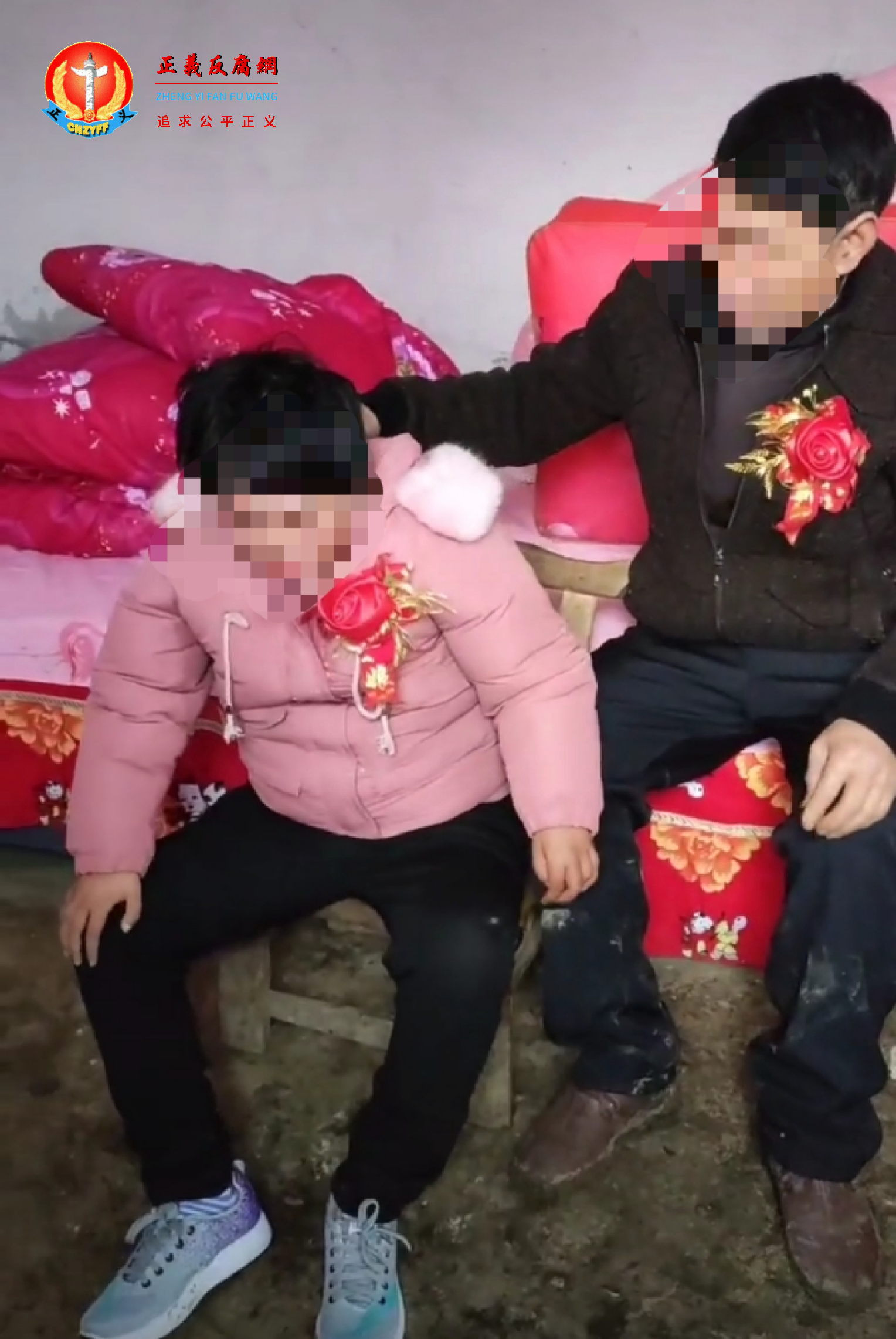 日前，河南一段婚嫁视频在网路热传。视频中，一疑似未成年女子嫁给一位大叔，女子大声哭喊。.png